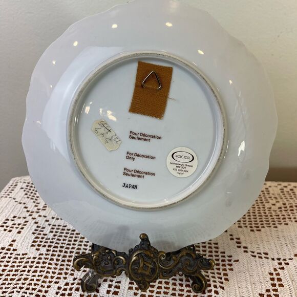 Vintage Christmas wreath plate || Christmas plate || NOEL 1982’ plate || JAPAN - Picture 9 of 9